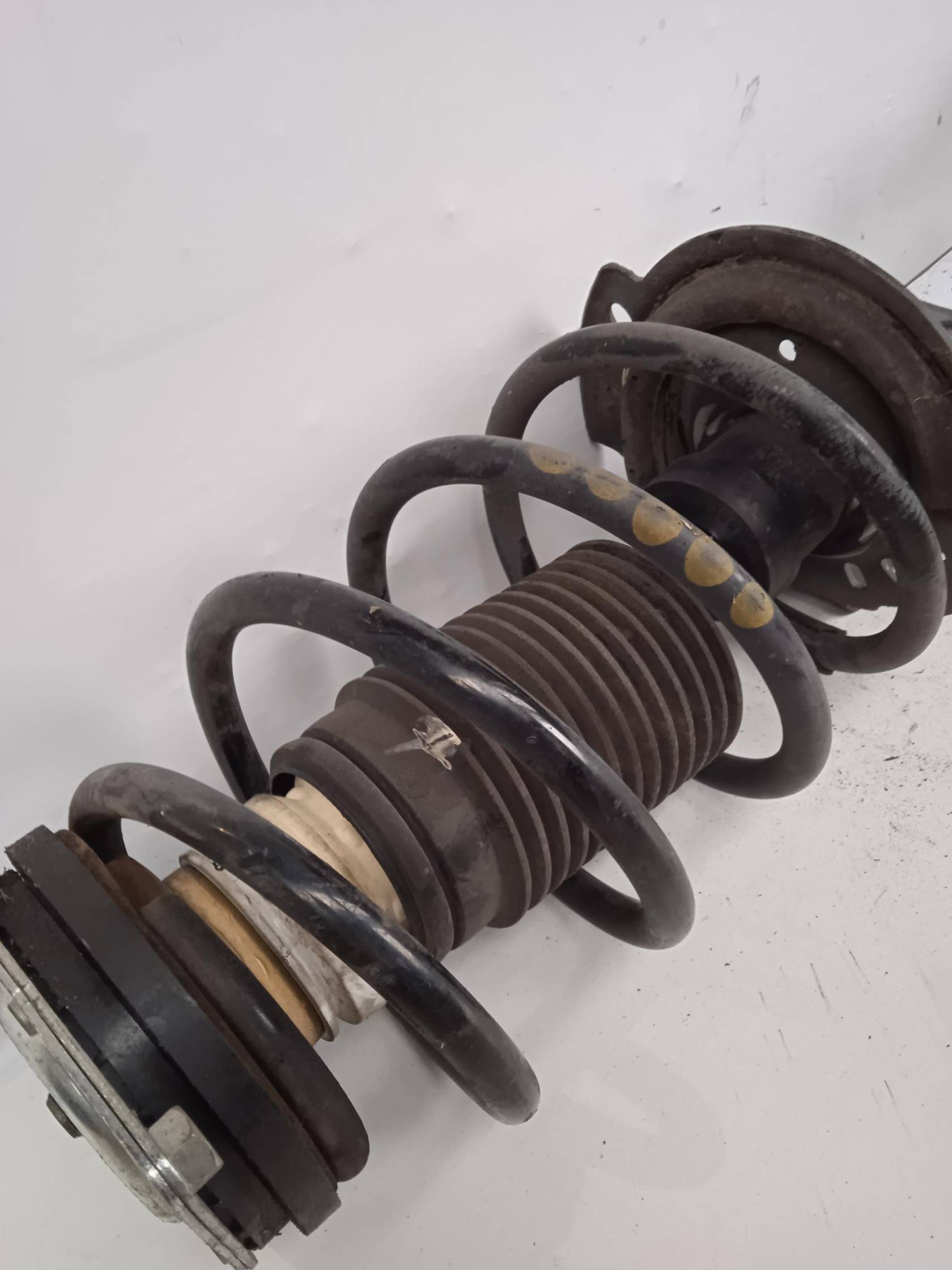 Ammortizzatore ant. dx.